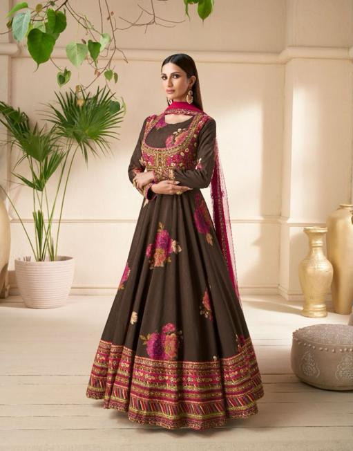 Dress Material for ladies wholesale online in Surat- Sm creation | Party  wear gown, Ladies gown, Gowns